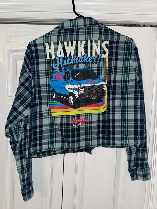No Boundaries Tops - Netflix Stranger Things Plaid Flannel Shirt - Blue/Green